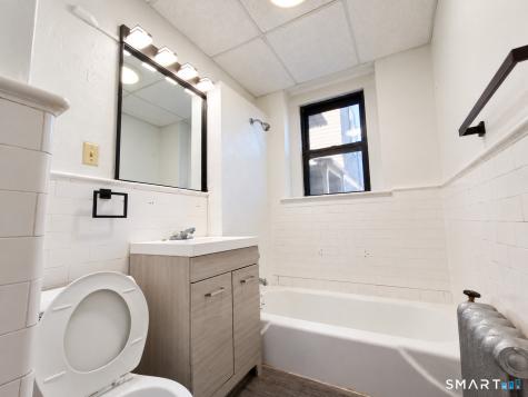 43 Granite Street New London CT 06320