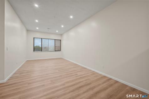 594 Main Street Middletown CT 06457