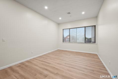 594 Main Street Middletown CT 06457