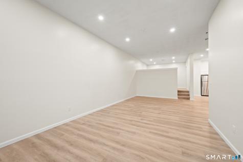 594 Main Street Middletown CT 06457