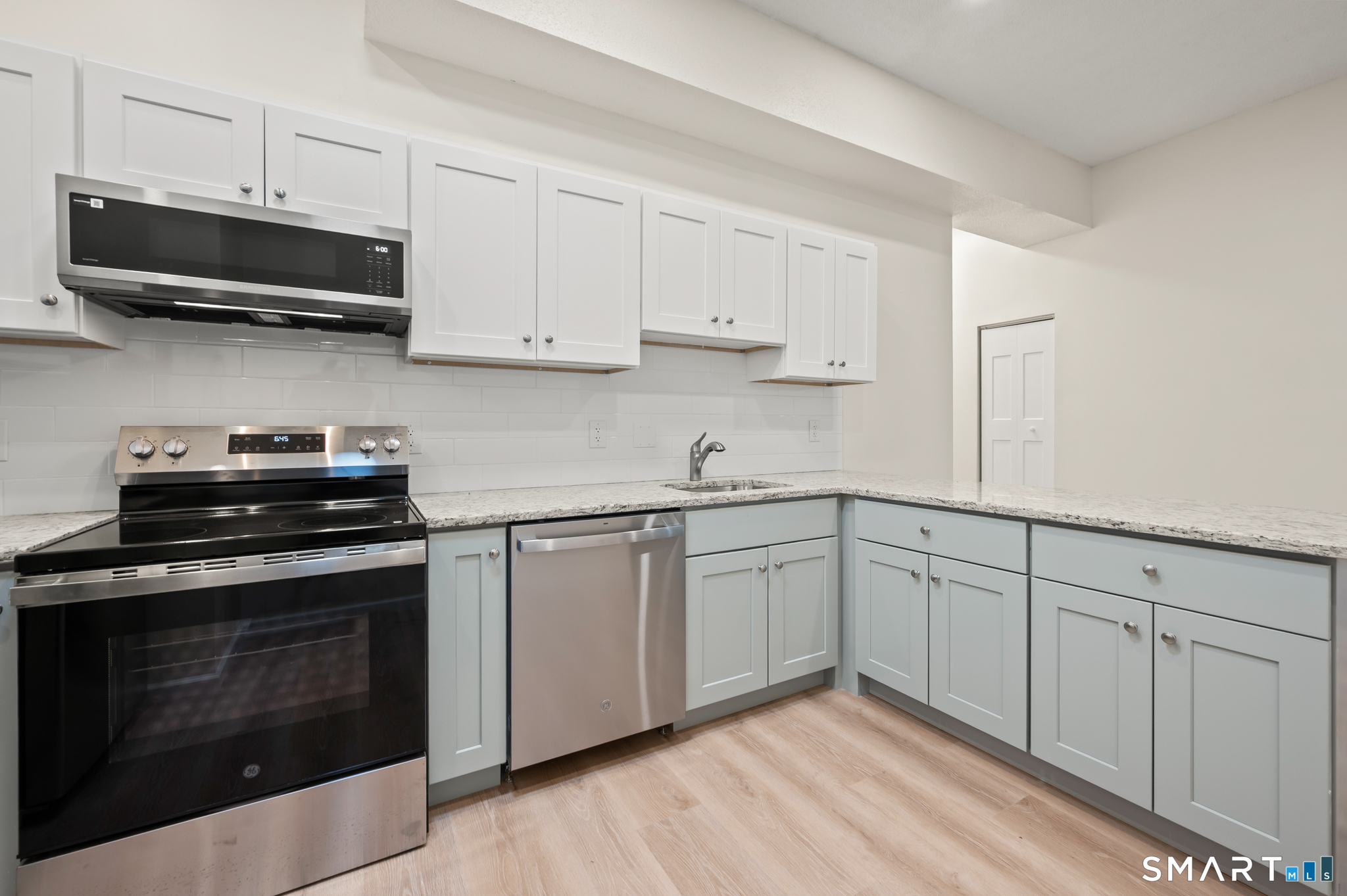 594 Main Street Middletown CT 06457