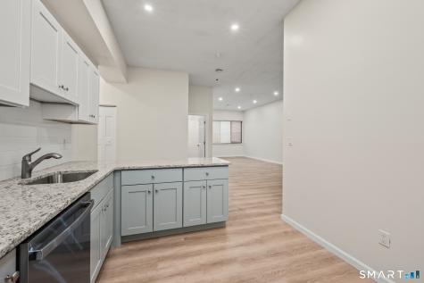 594 Main Street Middletown CT 06457