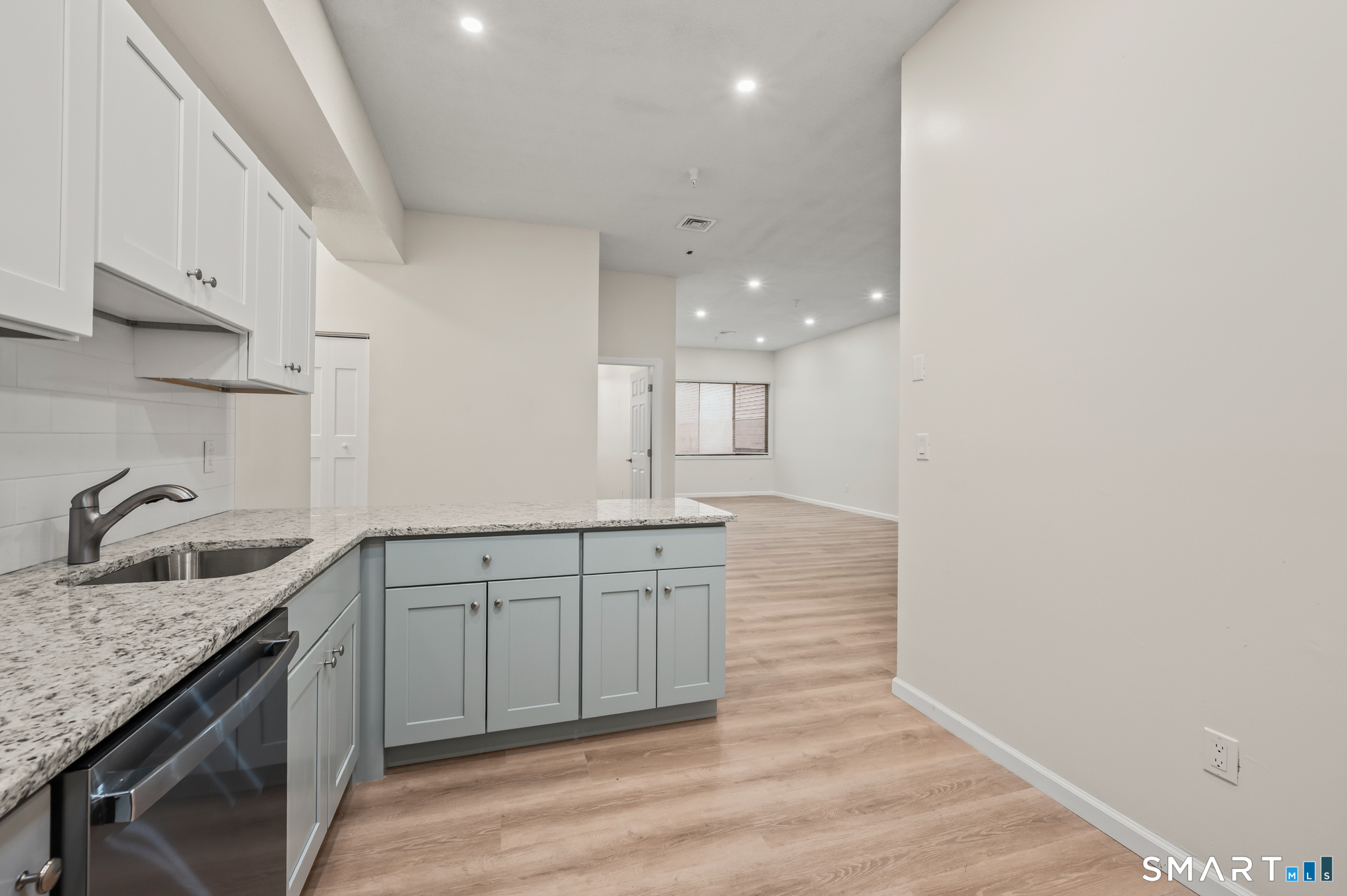 594 Main Street Middletown CT 06457