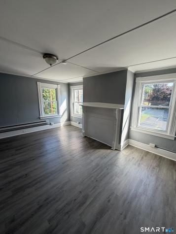 22 Hawthorne Street Norwich CT 06360