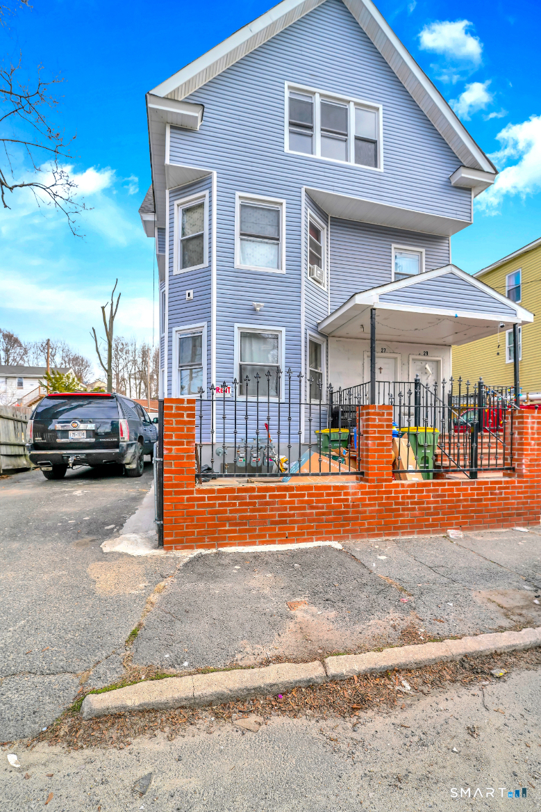 Waterbury CT, 27 Walnut Avenue, Unit 2