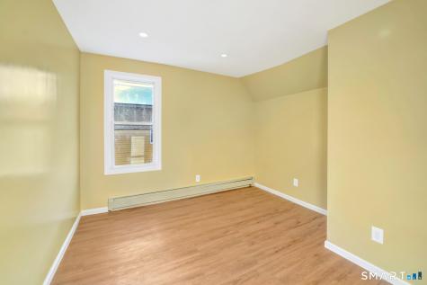 27 Walnut Avenue Waterbury CT 06704