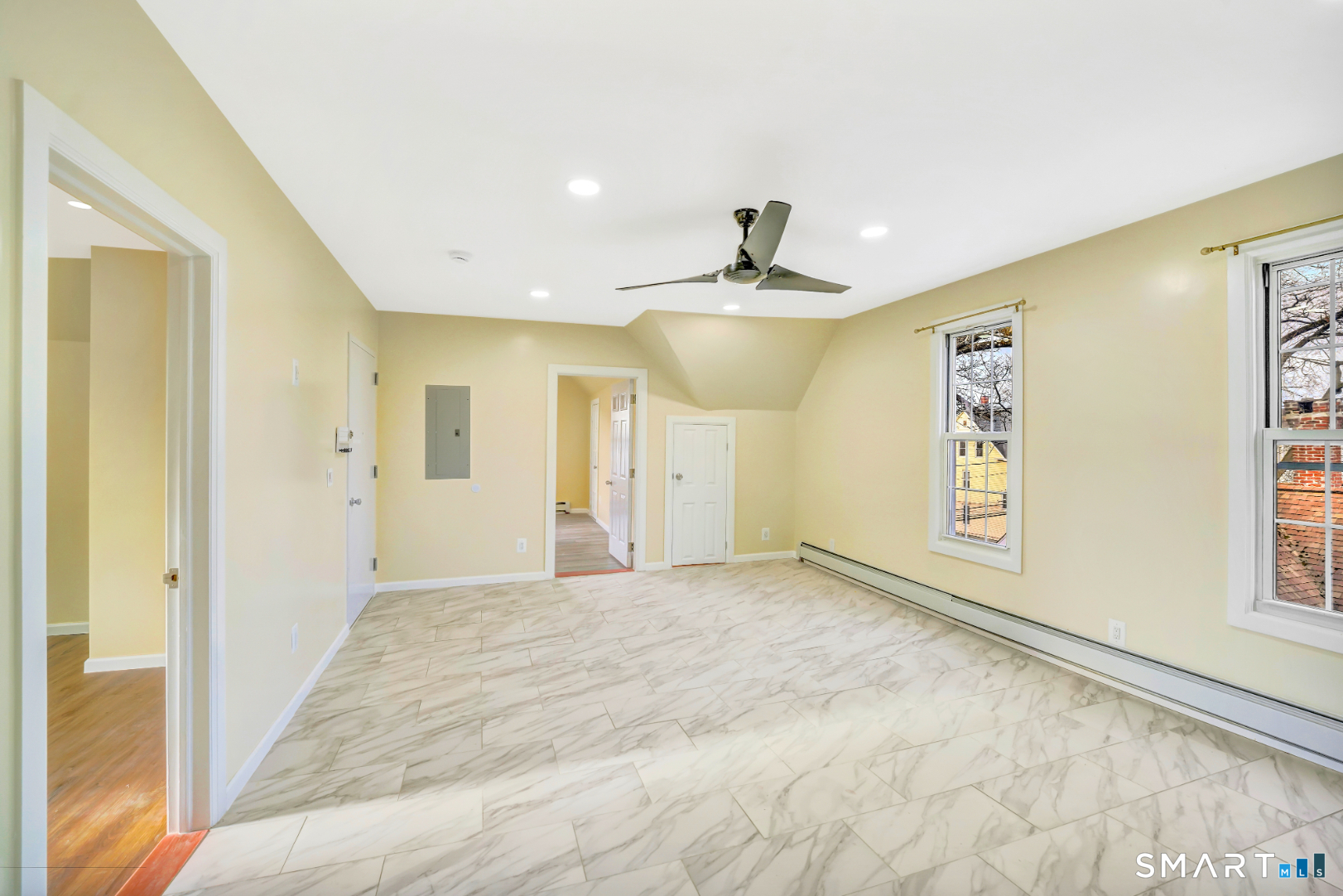 27 Walnut Avenue Waterbury CT 06704