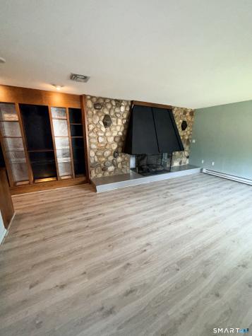 307 North Road East Windsor CT 06106