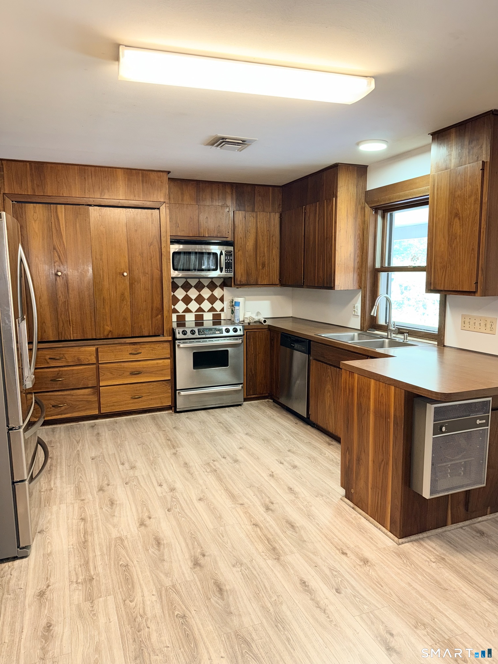 307 North Road East Windsor CT 06106