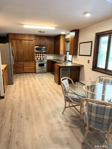 307 North Road East Windsor CT 06106