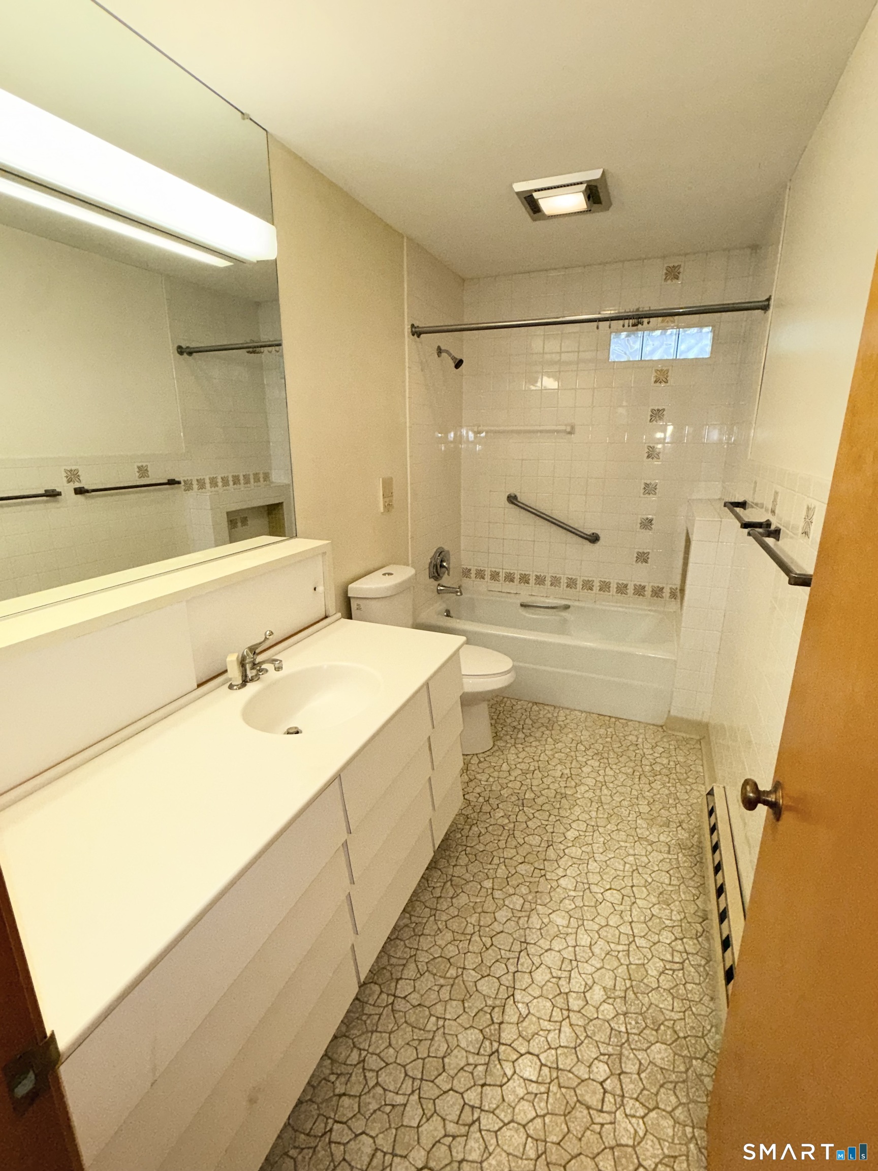 307 North Road East Windsor CT 06106