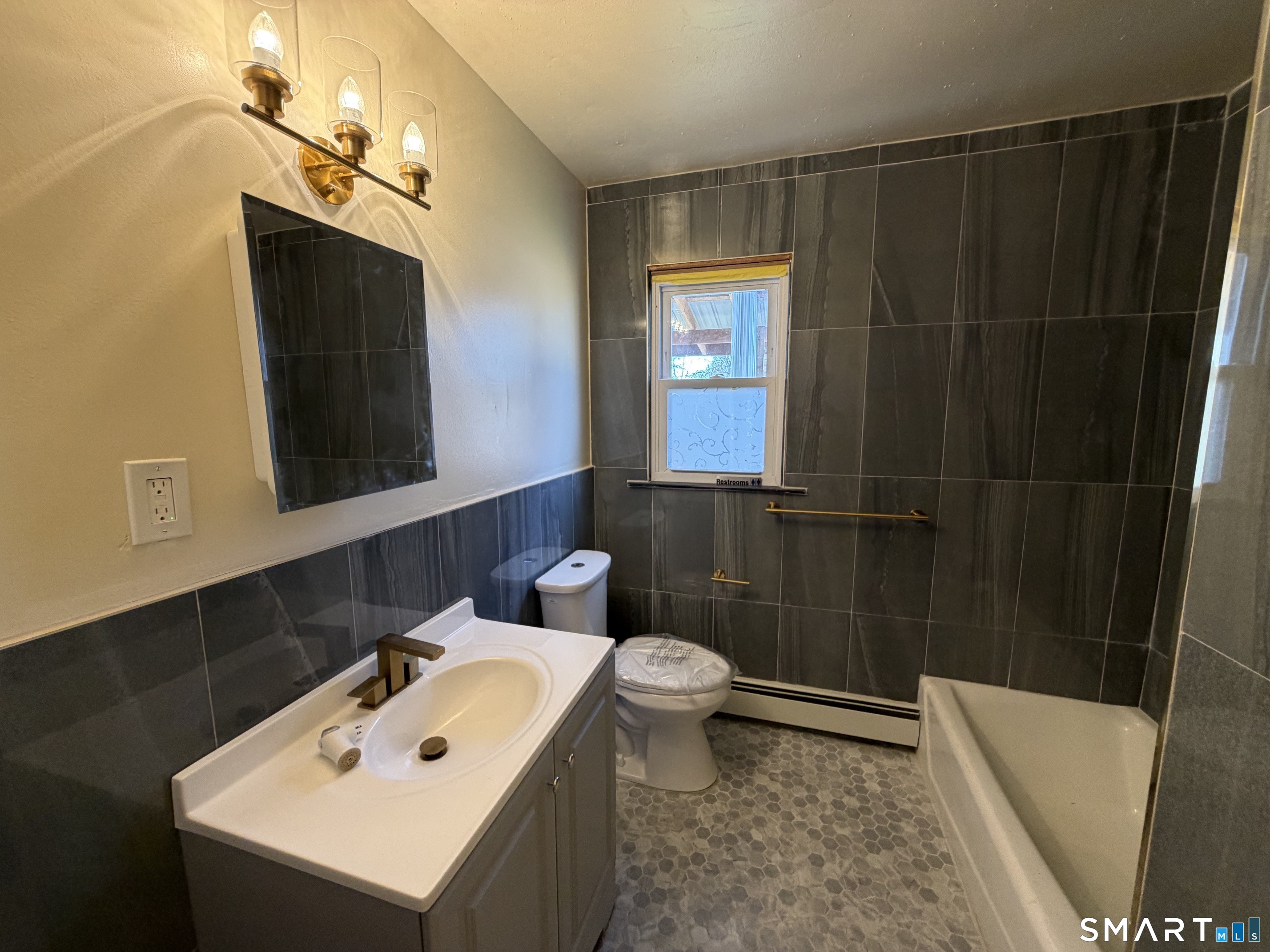 79 Rangely Street West Haven CT 06516