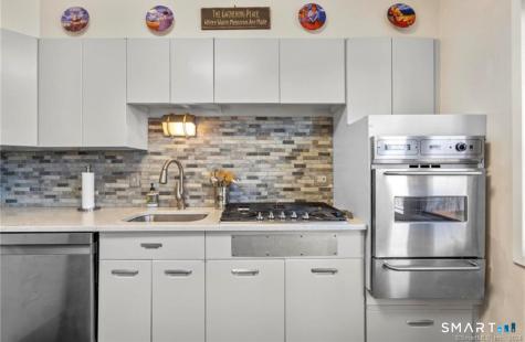 64 North Lake Drive Hamden CT 06517