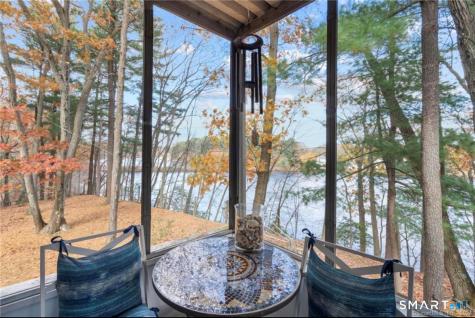 64 North Lake Drive Hamden CT 06517