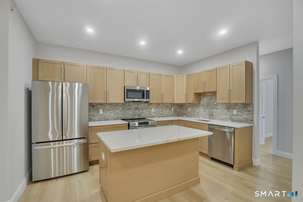 1347 New Haven Road Naugatuck CT 06770