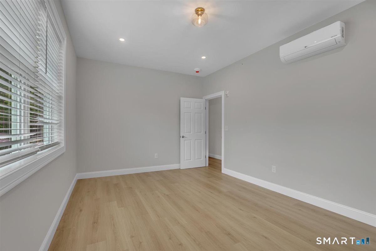 1347 New Haven Road Naugatuck CT 06770