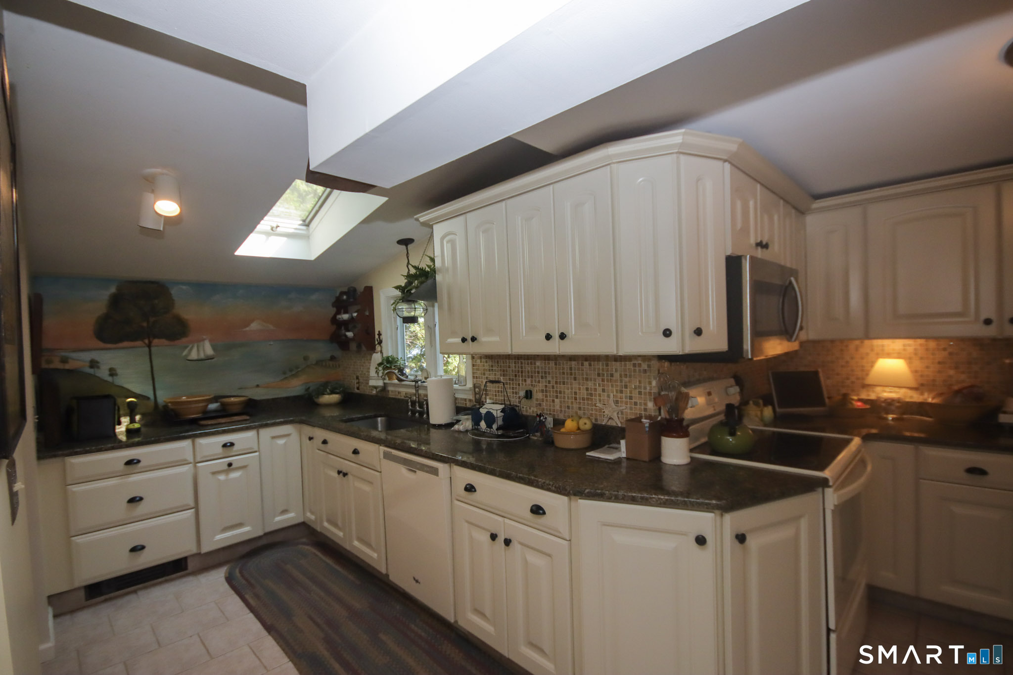 23 Saunders Drive East Lyme CT 06357