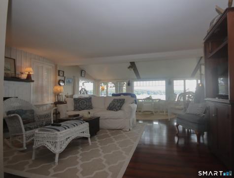 23 Saunders Drive East Lyme CT 06357
