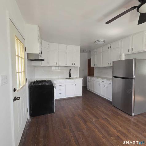124 Geddes Terrace Waterbury CT 06708