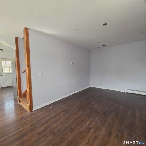 124 Geddes Terrace Waterbury CT 06708