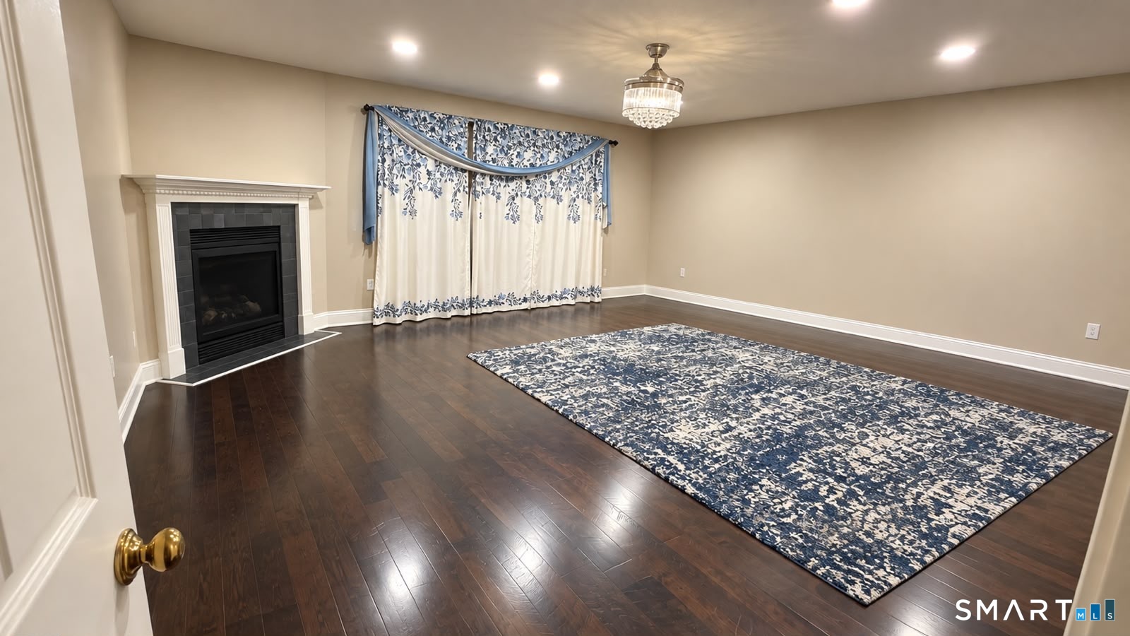 2708 Mill Pond Drive South Windsor CT 06074