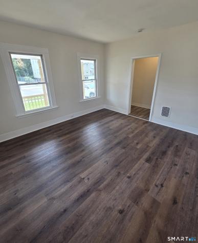 15 Walnut Street West Haven CT 06516