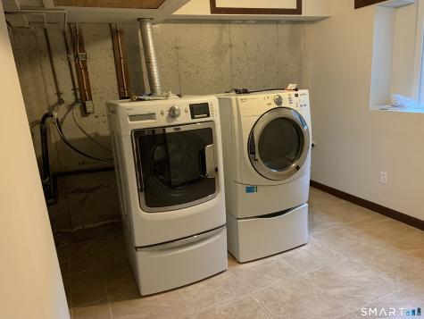 434 Thoreau Street Branford CT 06405