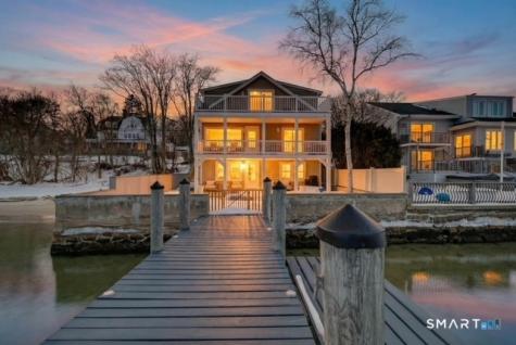 352 Pequot Avenue New London CT 06320