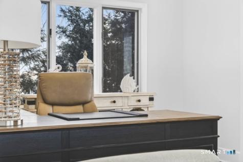 352 Pequot Avenue New London CT 06320