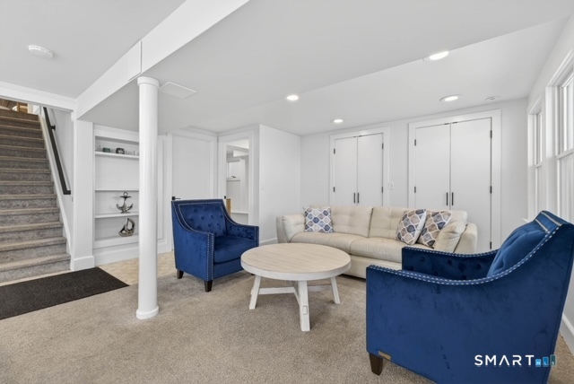 352 Pequot Avenue New London CT 06320