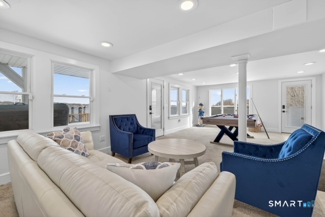 352 Pequot Avenue New London CT 06320