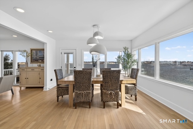 352 Pequot Avenue New London CT 06320