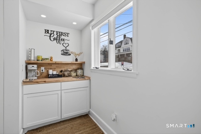 352 Pequot Avenue New London CT 06320