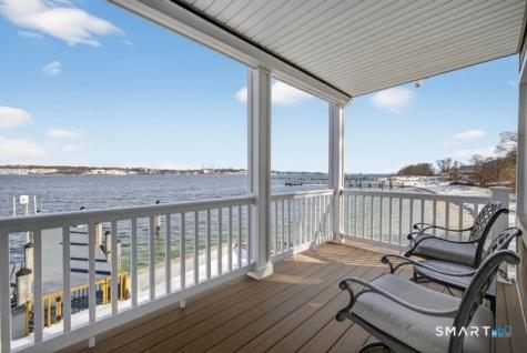 352 Pequot Avenue New London CT 06320