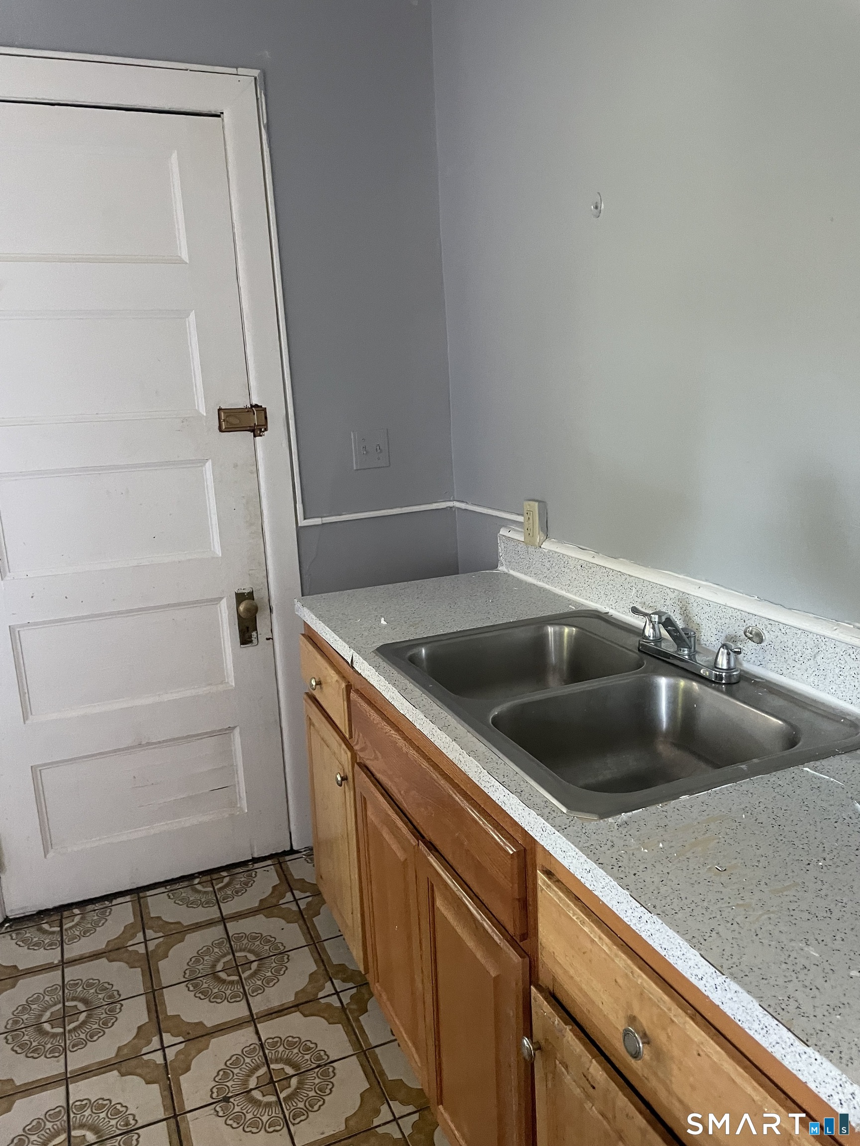 69-71 Cabot Street Hartford CT 06112