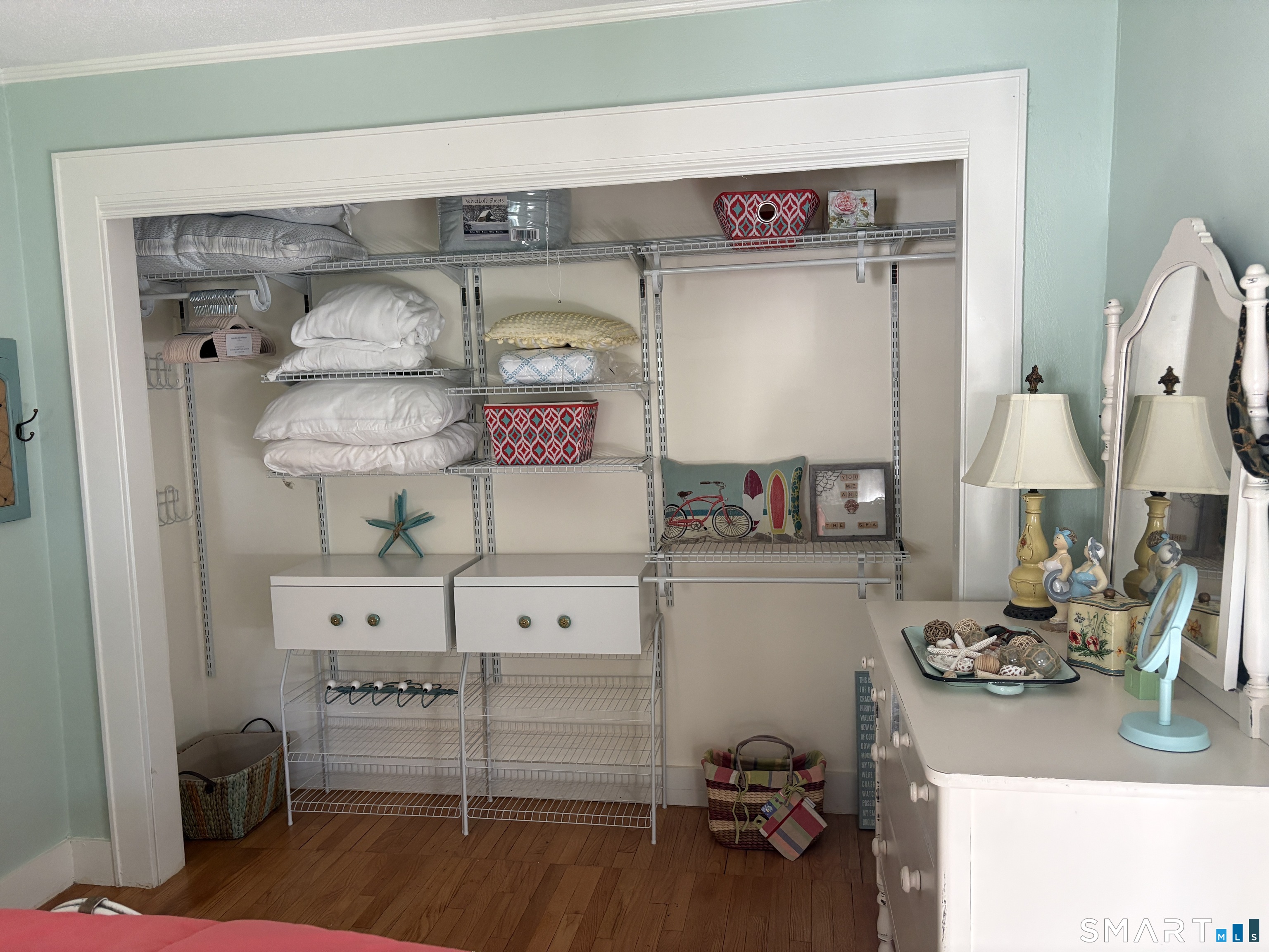 6 East Street Waterford CT 06385