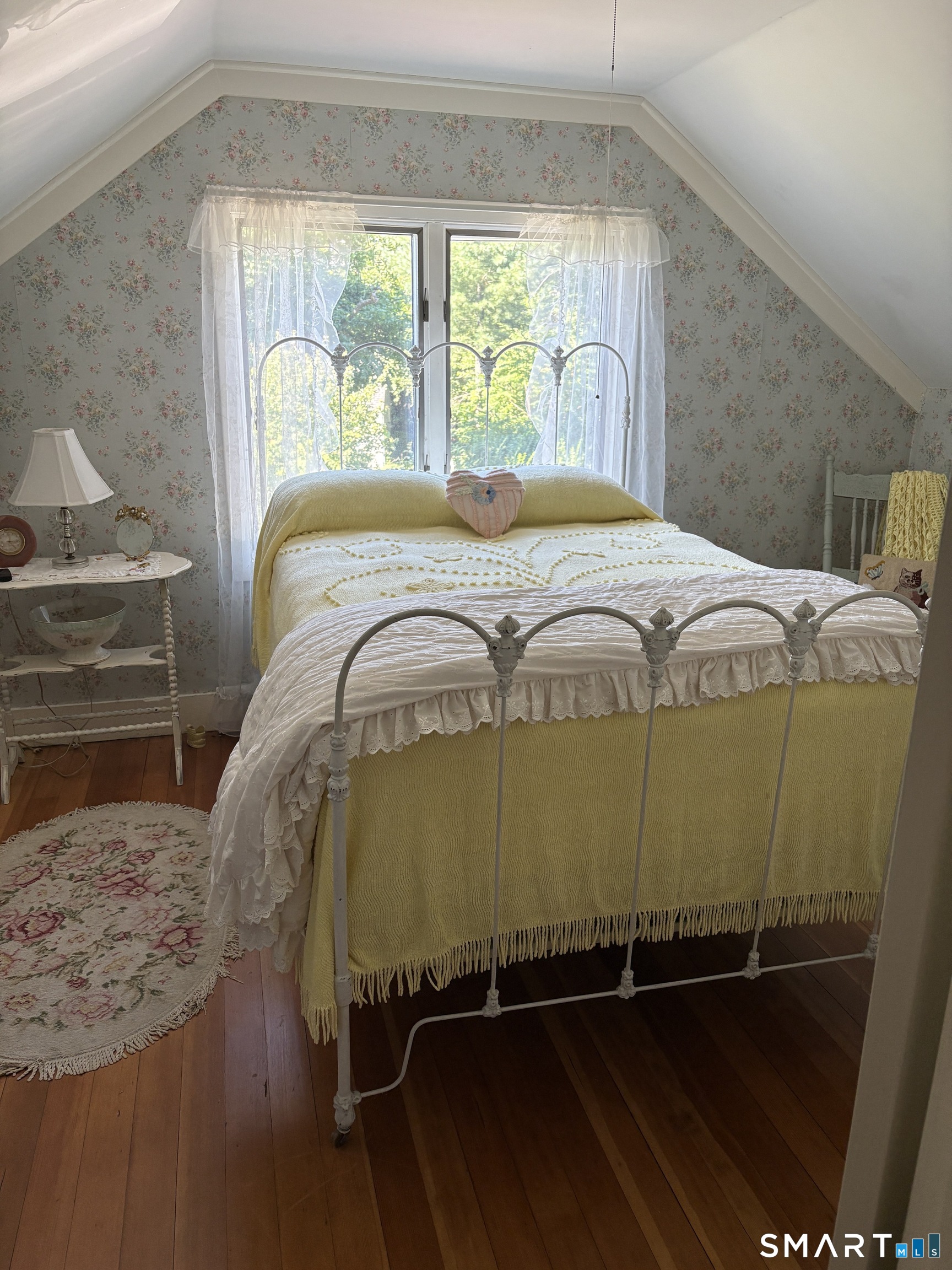 6 East Street Waterford CT 06385