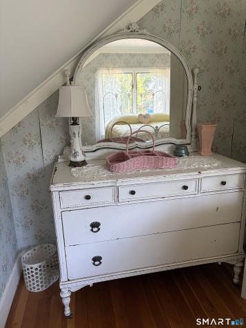 6 East Street Waterford CT 06385