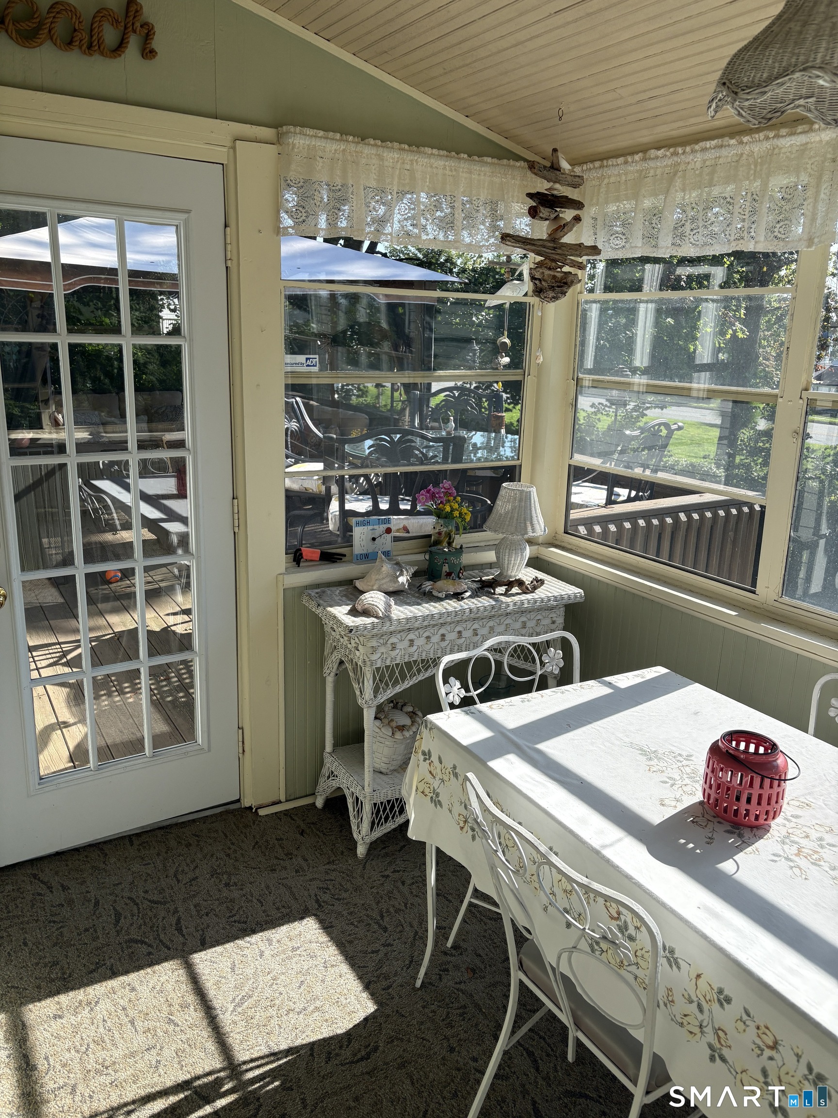 6 East Street Waterford CT 06385
