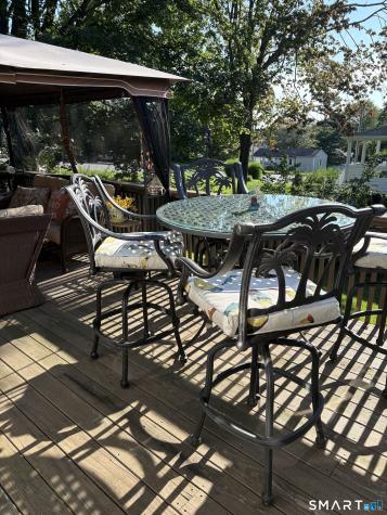 6 East Street Waterford CT 06385