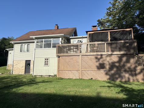 6 East Street Waterford CT 06385