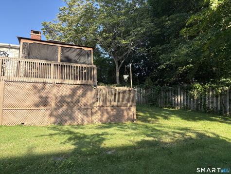 6 East Street Waterford CT 06385