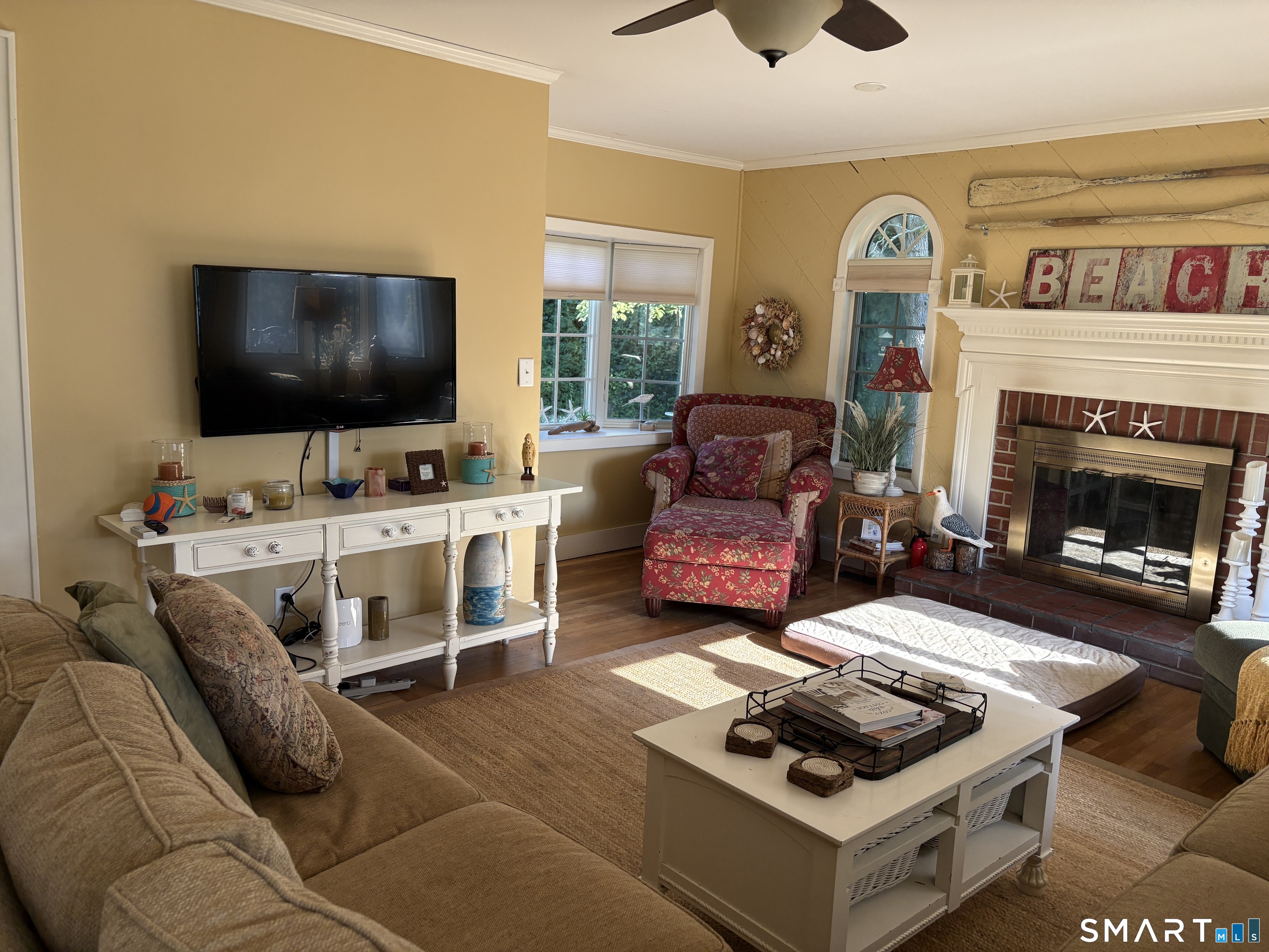 6 East Street Waterford CT 06385