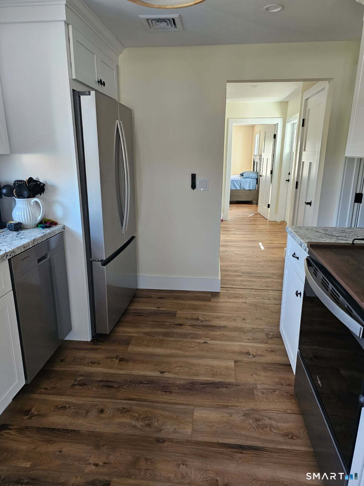 185 Shore Road Waterford CT 06385