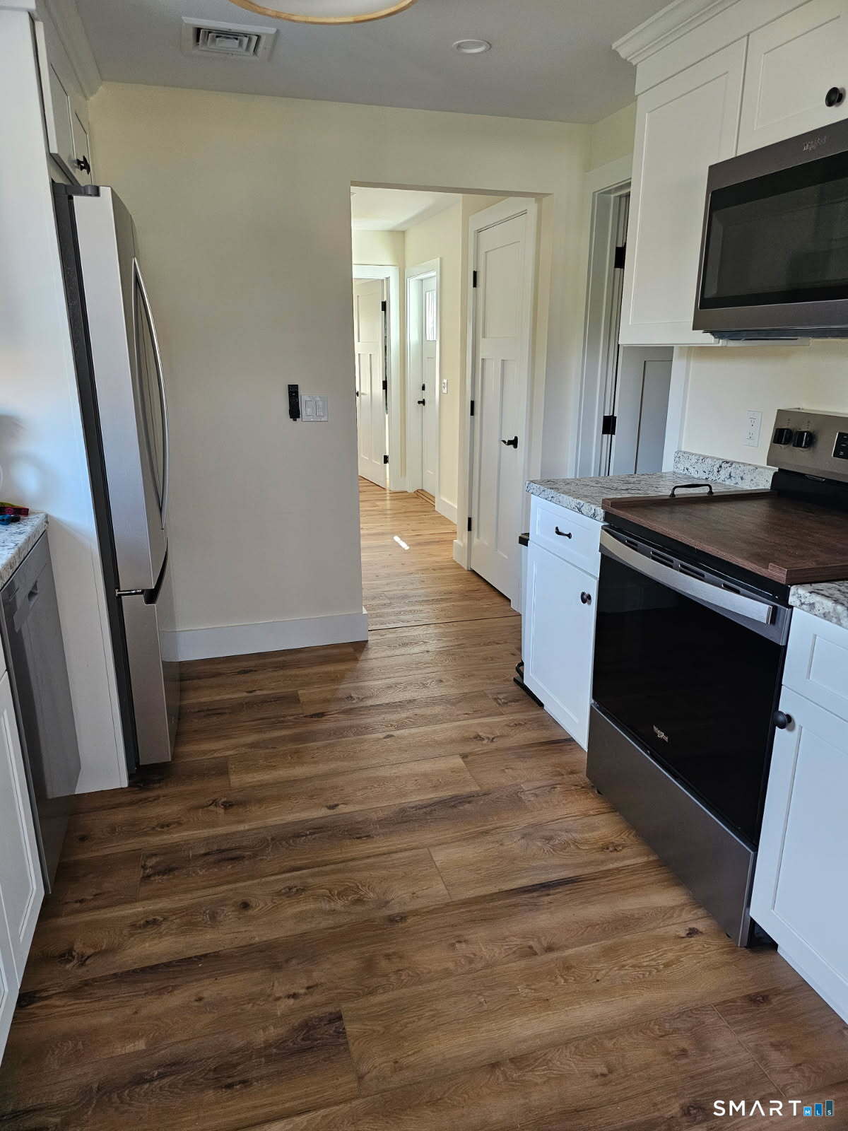 185 Shore Road Waterford CT 06385