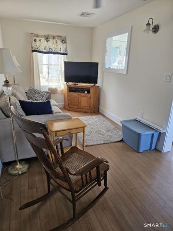 185 Shore Road Waterford CT 06385