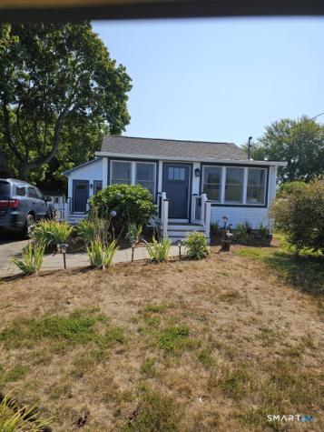 185 Shore Road Waterford CT 06385