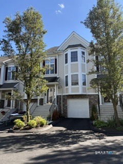 905 Larson Drive Danbury CT 06810