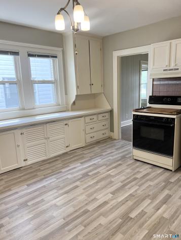 118 Cambridge Street West Hartford CT 06110