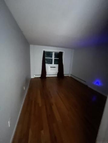 70 Farmington Avenue New London CT 06320